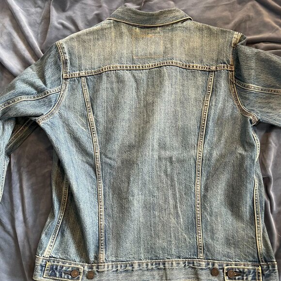 young fashion cloths bundle - Picture 15 of 16